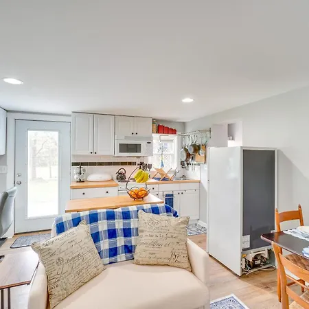 Less Than 1 Mi To Wineries Quaint And Cozy Waterford Studio